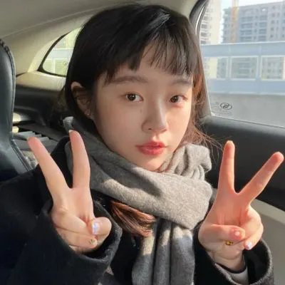 奇异三人恋海报
